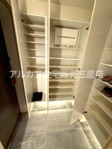 ウォークインシューズクローゼット