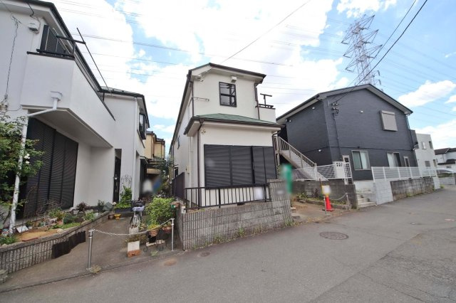 徒歩10分圏内に小中学校・コンビニ・スーパー公園・郵便局など