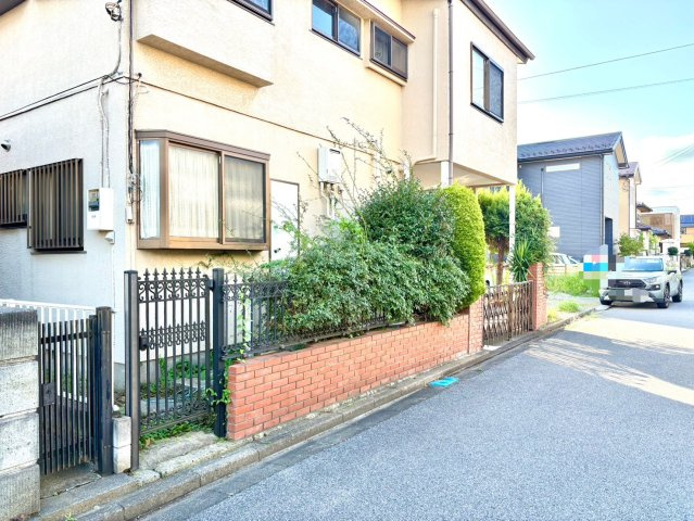 豊富な間取り参考プランあり！お気軽に自由設計相談できます！　当社施工完成建物をモデルとしてご内覧可！
