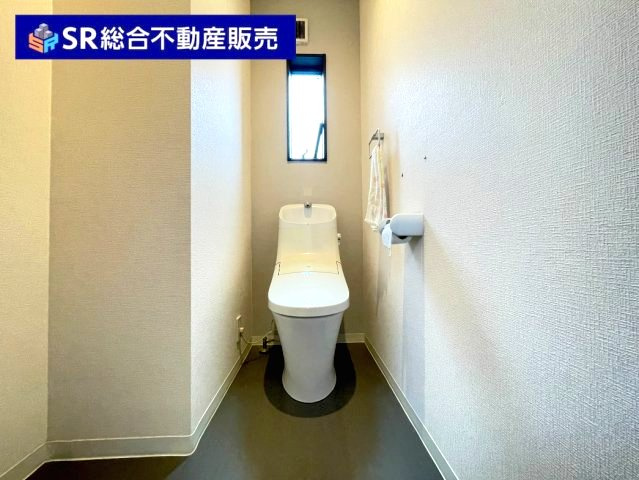 温水洗浄便座もございます♪