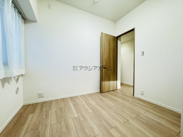 洋室4.3帖