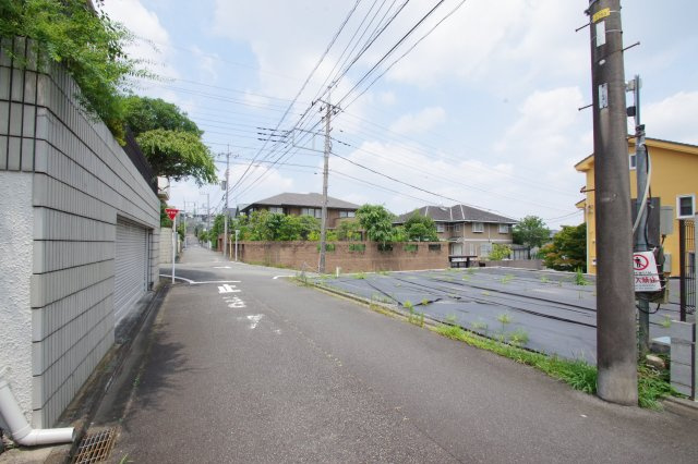 西側道路