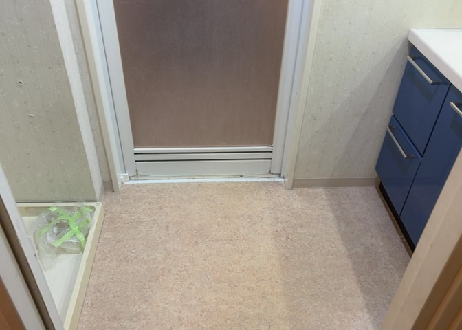 洗面脱衣所は「体を綺麗に整える場所」という目的と役割を持っています。そして便利で使い勝手のいい「体を綺麗に整える場所」にするためには、配置や動線、照明や収納計画をしっかりと検討しておく必要があります。