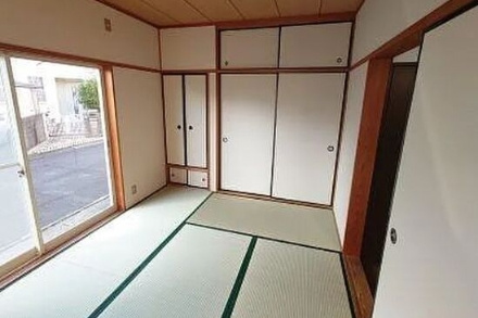 落ち着いた雰囲気の和室付きです