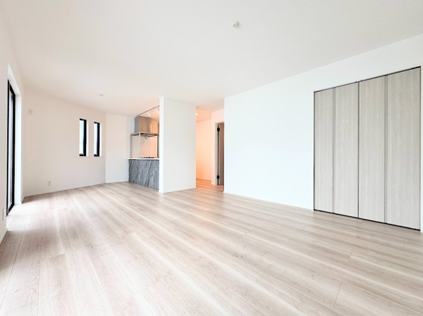 【 北野川新築戸建て の居間】