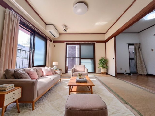 ※空室画像にCG加工にて家具配置を合成した、家具配置イメージ画像となります。