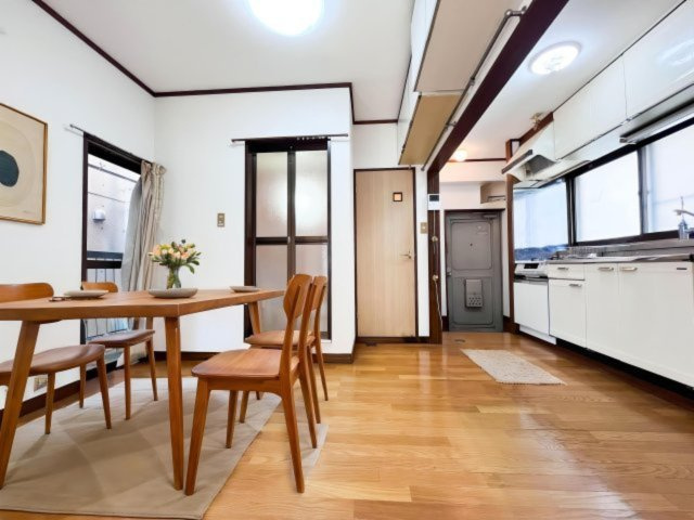 ※空室画像にCG加工にて家具配置を合成した、家具配置イメージ画像となります。