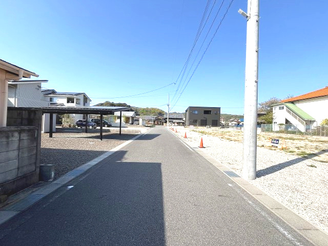 前面道路　建物建築プラン有り（土地＋建物32.8坪3、280万円）