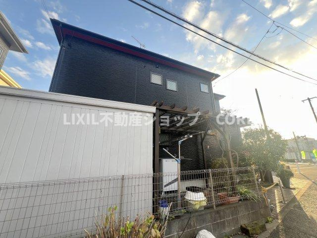 明るい日差しに包まれる住宅で新しい暮らしを始めませんか？お問合せお待ちしております。