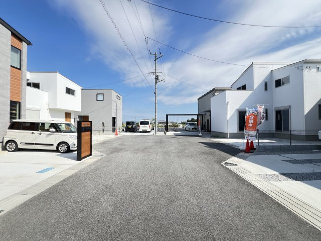 前面道路含む現地写真