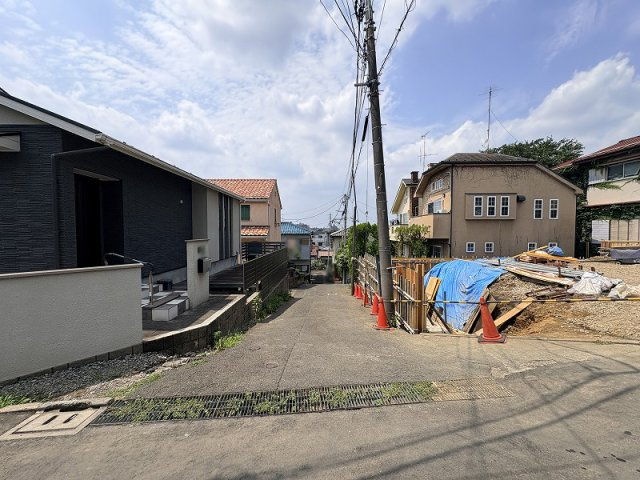 「ひばりヶ丘」駅前には商業施設や飲食店が充実しており、お仕事帰りにも立ち寄りやすいです。