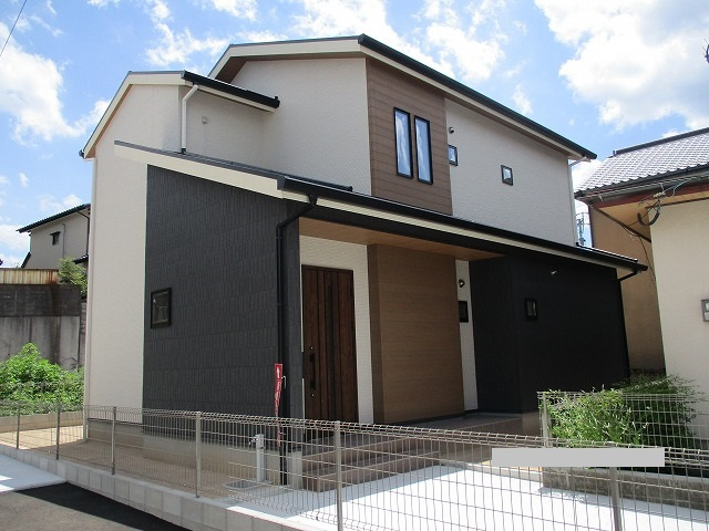 外観：340000250424