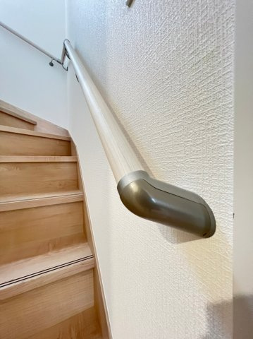 手すり（写真は同仕様写真）