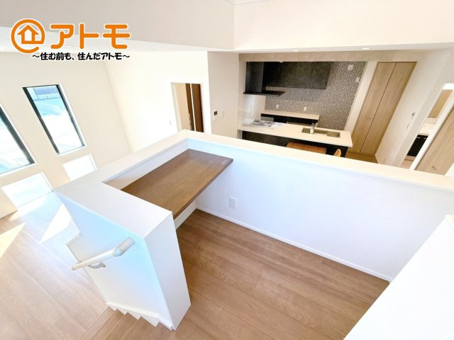 お子様のスタディスペースにも使えるスキップフロア♪