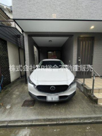 お車をお持ちの方には必要な駐車場はビルトインガレージ（車種による）です！自転車・バイク置場としても使えます。