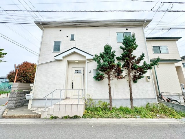 北東・北西角地！全居室6帖以上・全居室に収納がある3LDK！キッチン・洗面・浴室がまとまった水回り動線で、家事の移動もスムーズです！