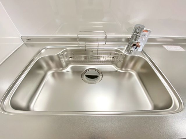 【当社施工事例】スポンジや洗剤などスッキリ収まる使いやすいシンクです♪