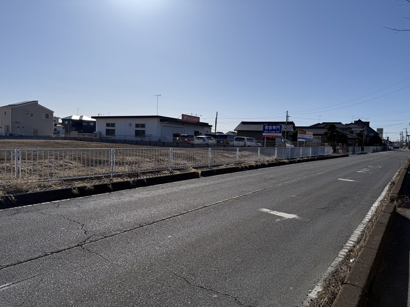 幸手市千塚（全2区画）前面道路は幅員11.2ｍです