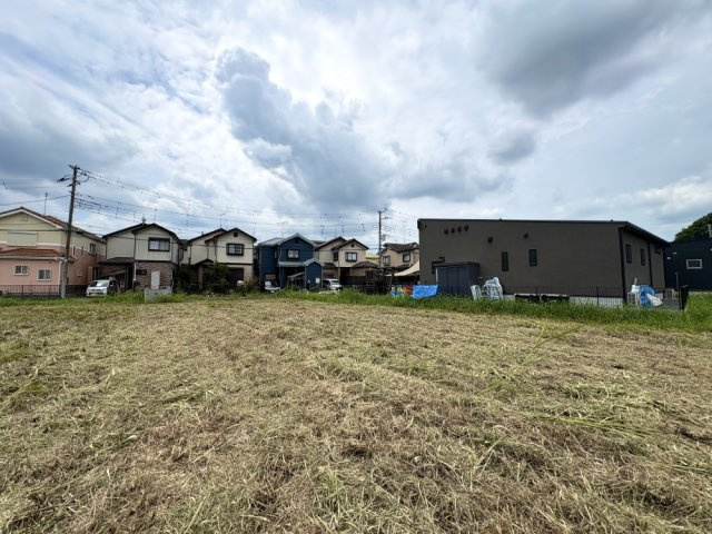 ■?区画　■お好きなハウスメーカーで建築可能です！　■土地面積約90坪！　■南面道路