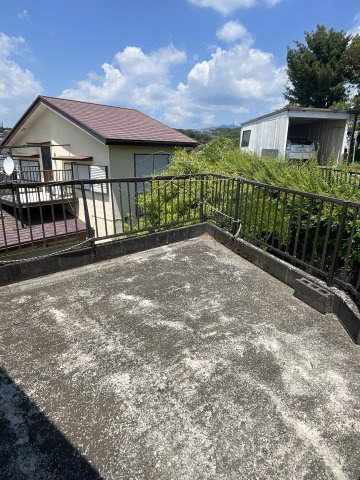 駐車スペースですがＤＩＹの作業場としても使える屋外スペース