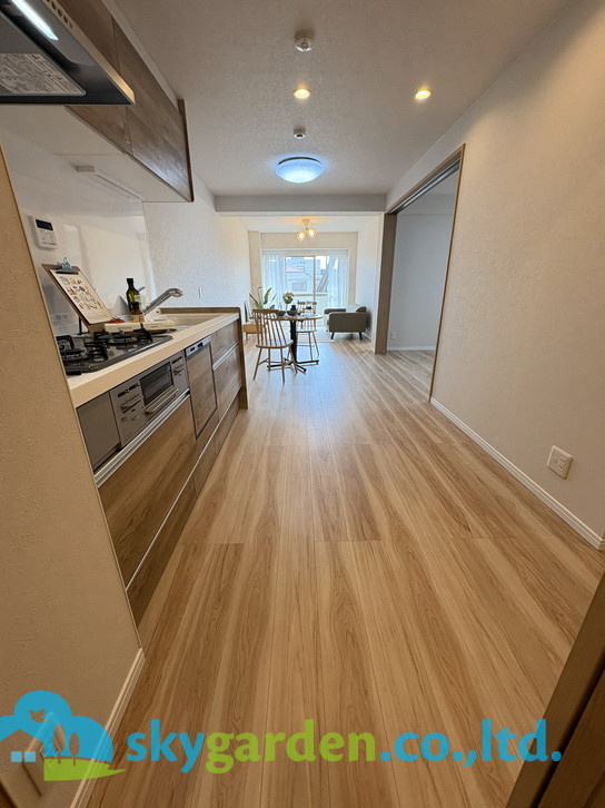 こちらのリビングで趣味の時間をお楽しみください