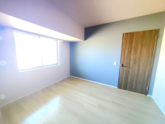明るく穏やかな光が差し込むすっきりとした室内空間です！