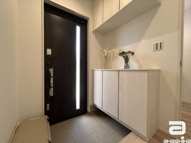 たっぷりしまえる、シューズボックス付き。