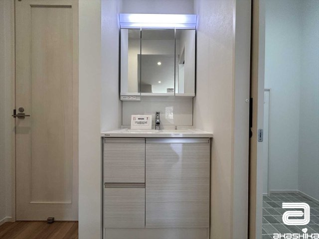 水回りの清潔感を重視したナチュラルな空間。