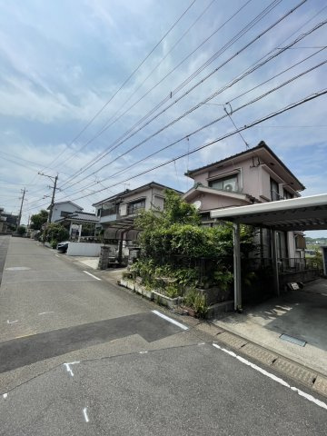 前面道路含む現地写真です
