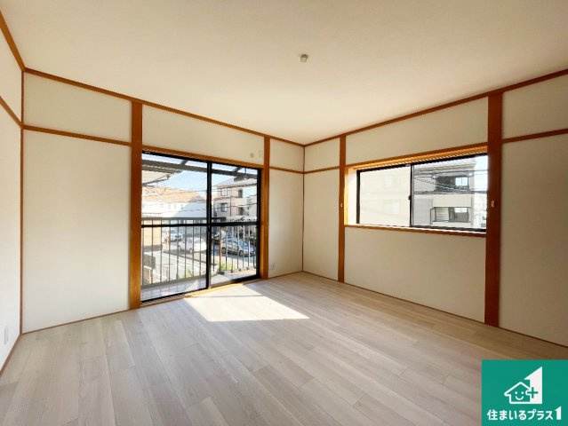 シンプルな洋室は、自分好みのインテリアが楽しめます♪