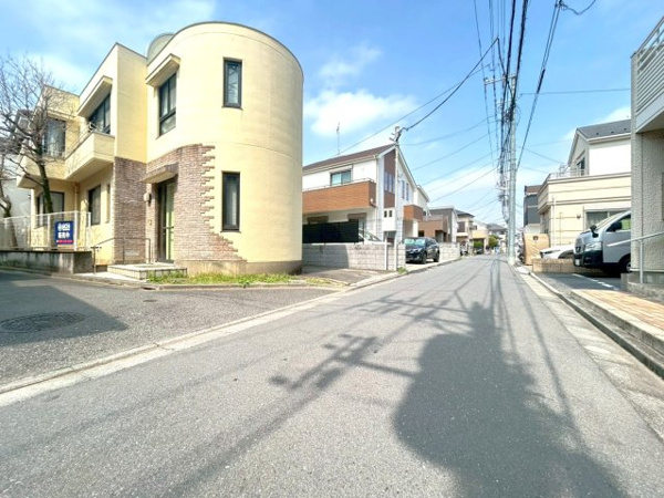 【練馬区西大泉4丁目 診療所付住居 西武池袋線 大泉学園の前面道路含む現地写真】