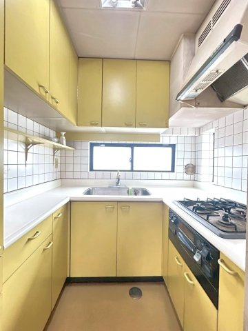 【練馬区西大泉4丁目 診療所付住居 西武池袋線 大泉学園のキッチン】