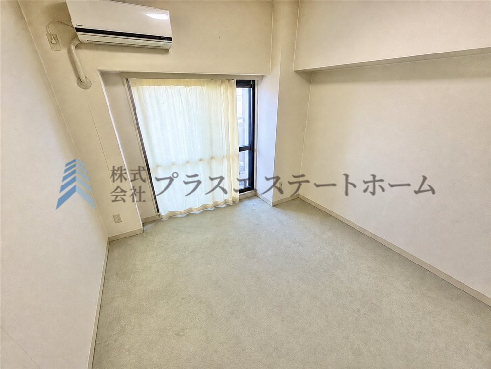 シンプルな洋室でお部屋のコーディネートが楽しめます♪※画像は家具・調度品を消去する加工を施しています