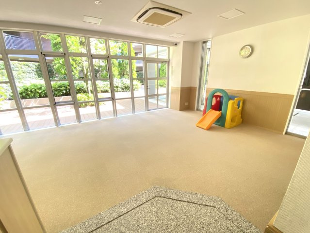 階下を気にせず遊べるキッズルーム。
