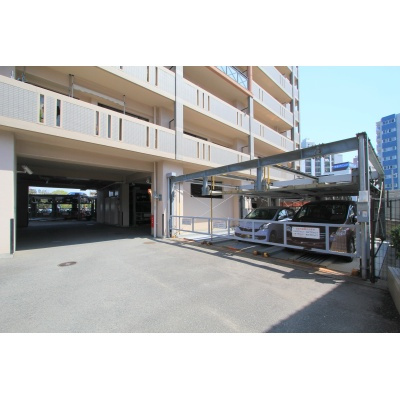 機械式駐車場完備！