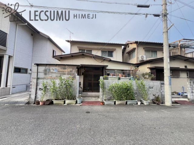 外観：328000607605