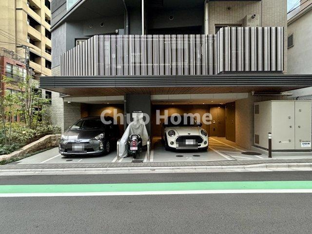 【敷地内駐車場】最新の空き状況や費用などの詳細は担当スタッフまでお問い合わせください。