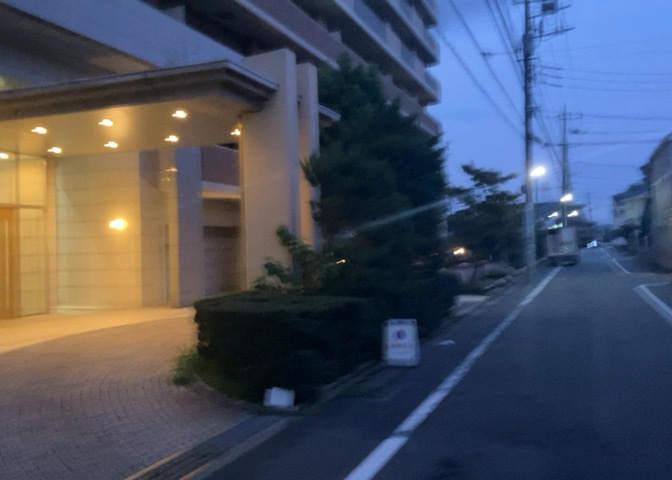 空家となっている現地のお部屋の現況写真です。リフォーム完了前の確認や間取りの実際の配置、採光状況などを直接現地でご確認いただけます。見学の際は事前にご予約をいただくことでスムーズにご案内可能です。