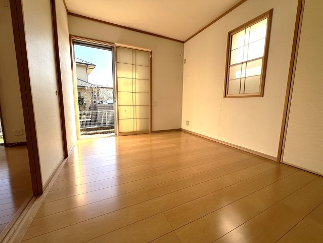 和室を洋室にリフォームしております