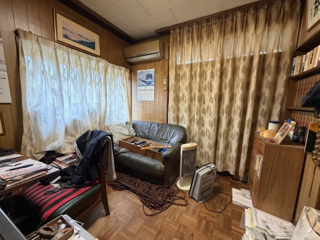 使い勝手のいい洋室です