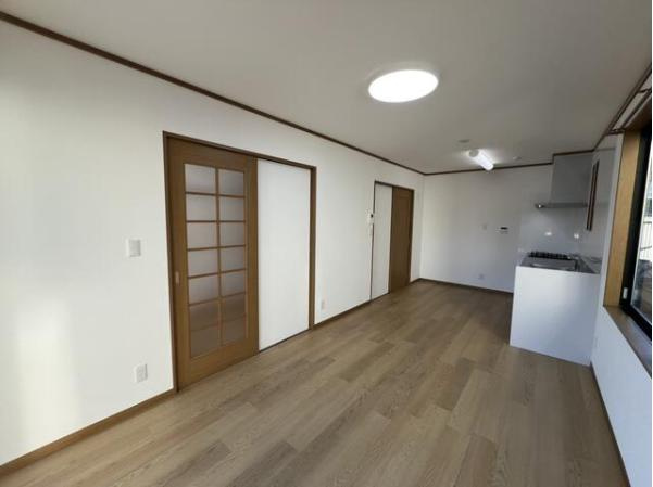 早くお仕事終わらせて、家に帰りたくなるようなリビングです(^^♪