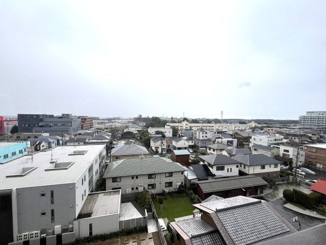 バルコニーからの眺望は良好です、前面棟無なので開放感が味わえます。