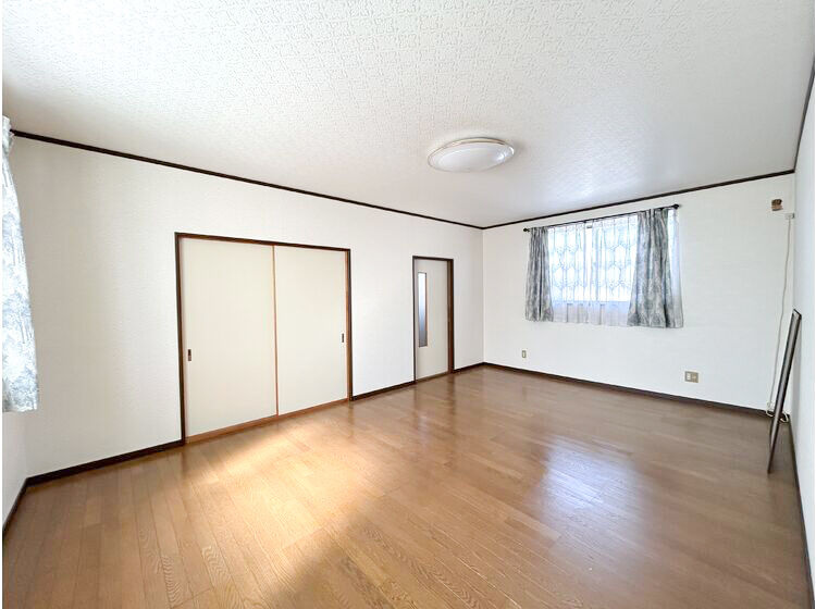 2階洋室12帖