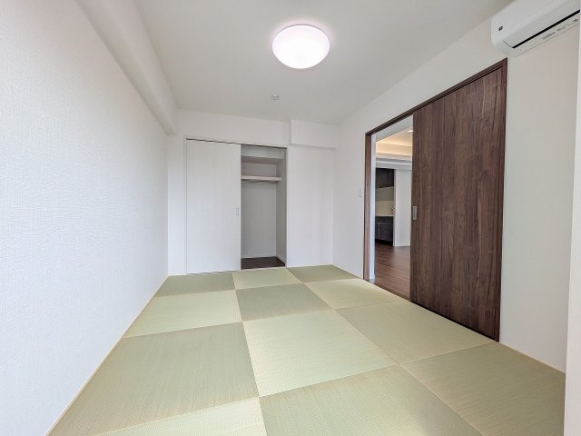 ～収納力の高いクローゼット完備～