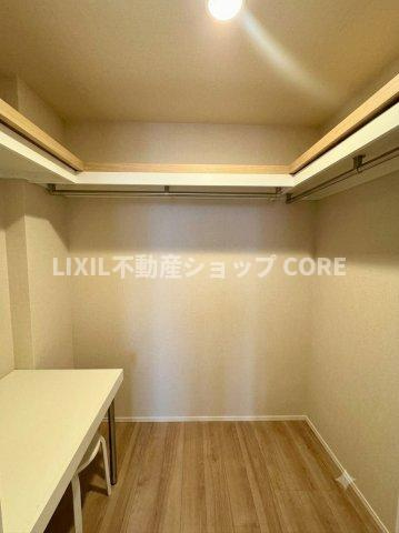 ウォークインクローゼットのある住まいで収納上手な生活を実現！　