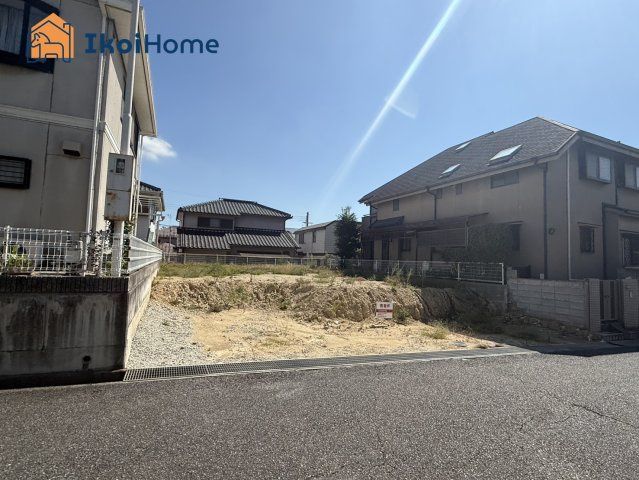●年中無休：当日予約可●前面道路との高低さがなく、入出庫もしやすいです。