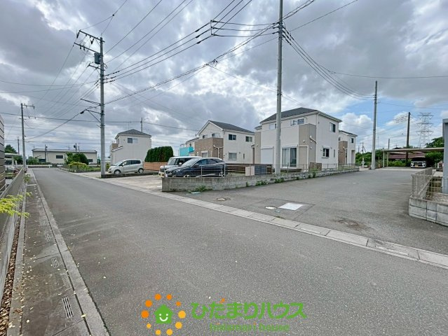 ゆとりのある道幅です！！