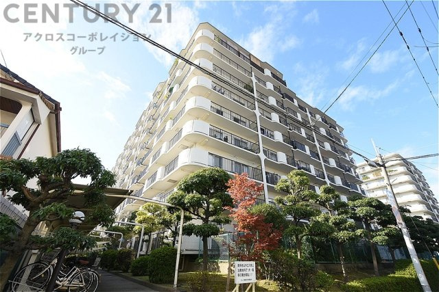 システムキッチン・ユニットバス・洗面化粧台・トイレ新調、クロス・フローリング張替え、建具交換など、室内を快適にリフォーム済みです♪