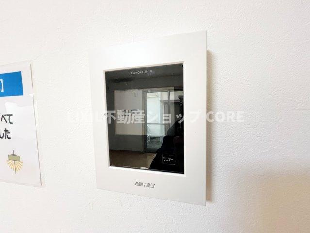 ＴＶモニター付インターホンでセキュリティ面にも配慮。小さなお子様のお留守番でも安心なアイテムです。　