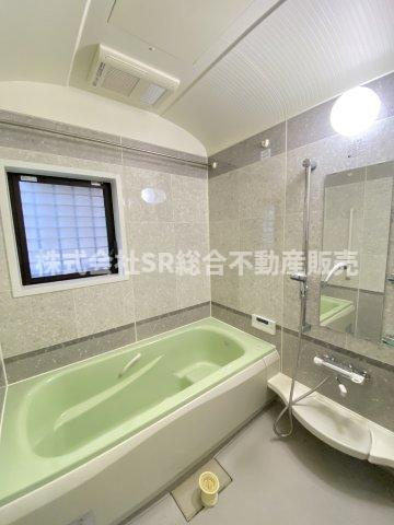 足を伸ばしてゆったりと浸かれます♪